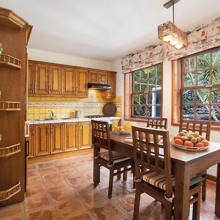 Casa 1700 Quemados Ferienhaus *