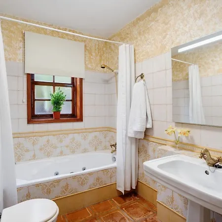 Casa 1700 Quemados